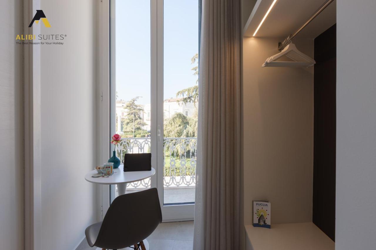 Alibi Suites Suite Museum: Gioiello Con Vista Sul Museo Archeologico Nazionale, Letto E Doccia Con Cromoterapia, Smart Tv, Wifi E A/C Ruvo di Puglia Exteriör bild